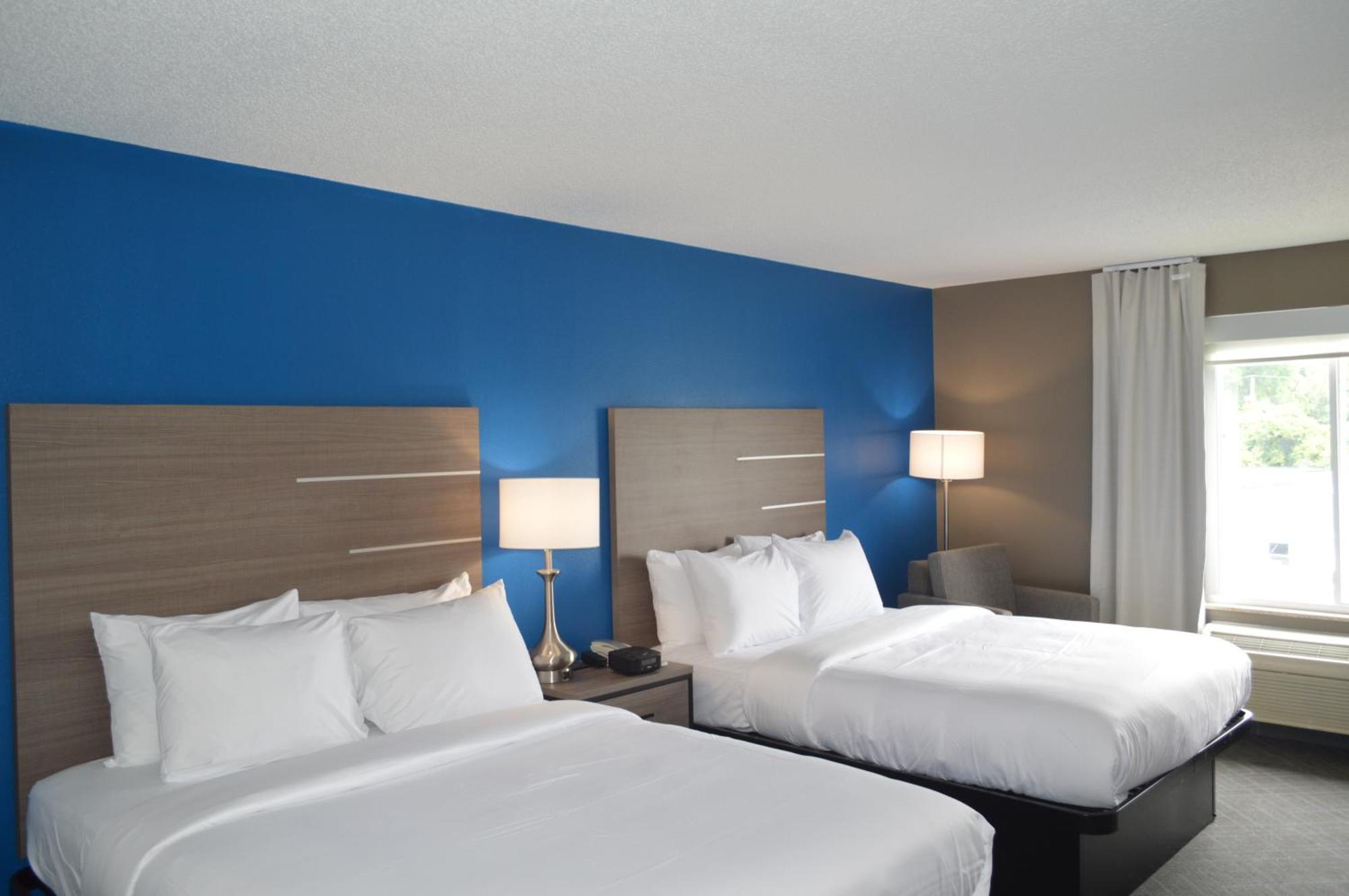 Comfort Inn & Suites Harrisburg-Hershey North Exterior photo